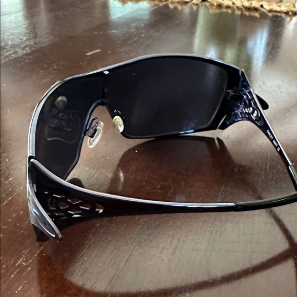 Oakley Black Shield Sunglasses with Decorative Temples. Comes with hard case. - Picture 2 of 6